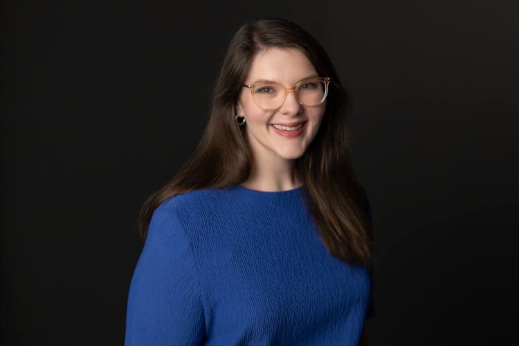 Rebekah Comer Headshot