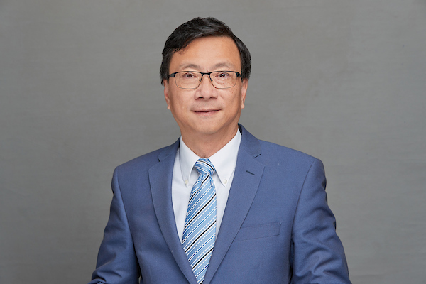 Steve Lin, James T. Thompson Chair for Excellence in Accounting Education, Professor, PhD Coordinator