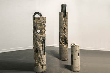 Desmond Lewis: Heavy-Laden