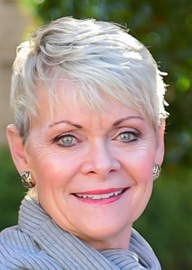 Patti Bradford Headshot