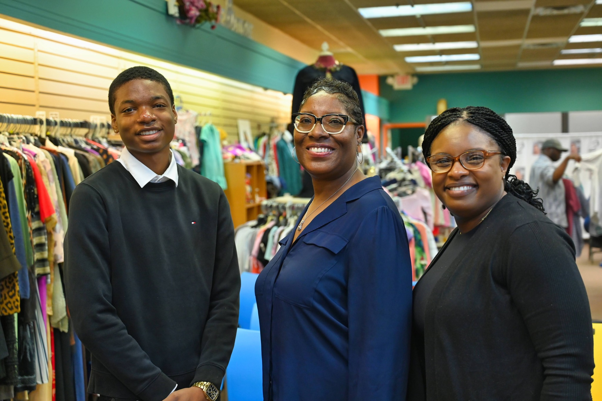 Photo of attendees at 2Unique event