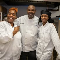 Photo of participants in a cooking course.