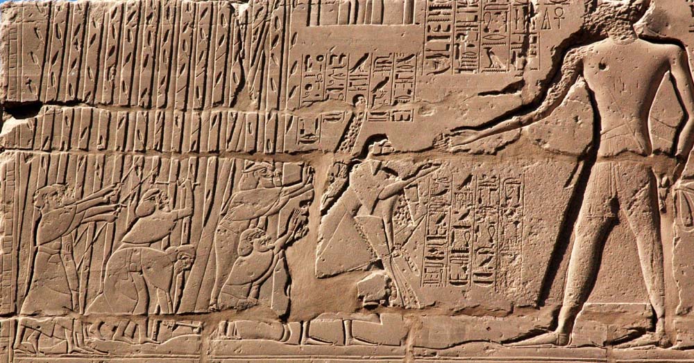 The chiefs of Lebanon cut cedar trees for Sety I