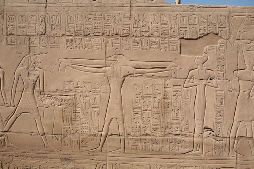 Plate 44 (B88) - Ramesses II, with Horus and Khnum, trapping birds in clapnet before Thoth and Seshat-Neith