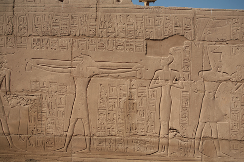 Plate 44 (B88) - Ramesses II, with Horus and Khnum, trapping birds in clapnet before Thoth and Seshat-Neith