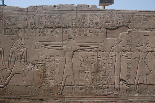 Plate 44 (B88) - Ramesses II, with Horus and Khnum, trapping birds in clapnet before Thoth and Seshat-Neith