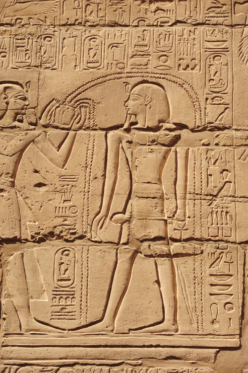 Plate 48 (B92) - Ramesses II purifying a statue of Sety I