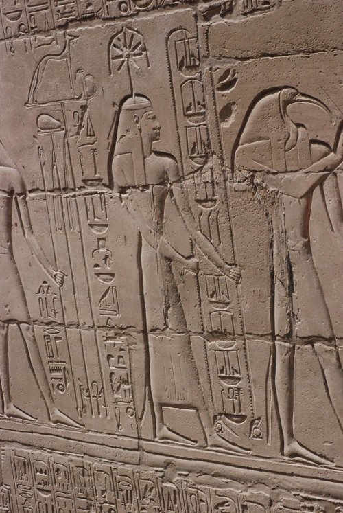 Plate 49 (B93) - Thoth and Seshat inscribing many years or reign for Ramesses II kneeling in kiosk with Amun-Re