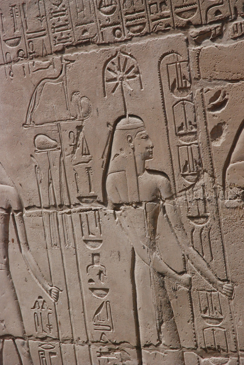 Plate 49 (B93) - Thoth and Seshat inscribing many years or reign for Ramesses II kneeling in kiosk with Amun-Re