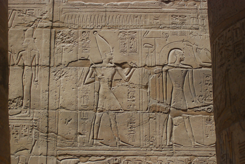 Plate 51 (B95-96) - Ramesses II emerging from the palace (left, B96) and being purified by Khnum (right, B95)