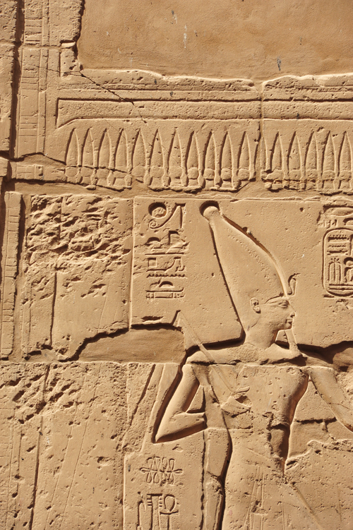 Plate 51 (B95-96) - Ramesses II emerging from the palace (left, B96) and being purified by Khnum (right, B95)