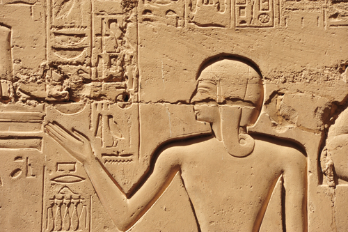 Plate 52 (B97-98) - Ramesses II receiving regalia and jubilees from Amun-Re in the presence of Mut and Khonsu, while Thoth inscribes years of reign (right, B97) and Iunmutef addresses the Great Ennead (left, B98)