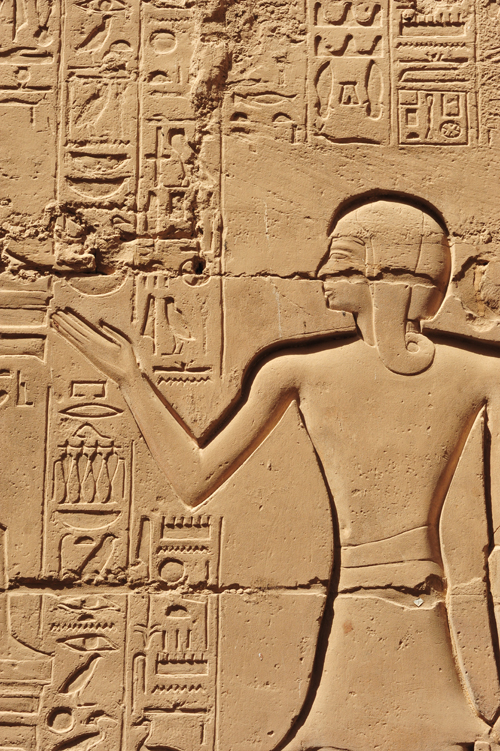 Plate 52 (B97-98) - Ramesses II receiving regalia and jubilees from Amun-Re in the presence of Mut and Khonsu, while Thoth inscribes years of reign (right, B97) and Iunmutef addresses the Great Ennead (left, B98)