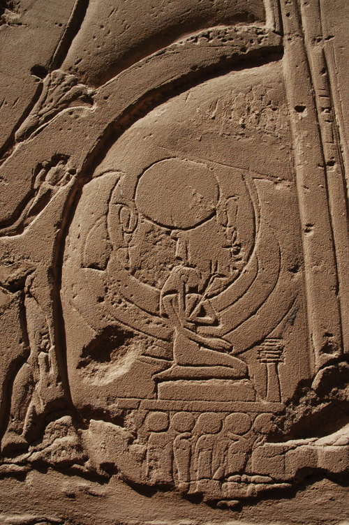 Plate 53 (B99-100) - Ramesses II censing the procession of barks of the Theban Triad followed by Sety I