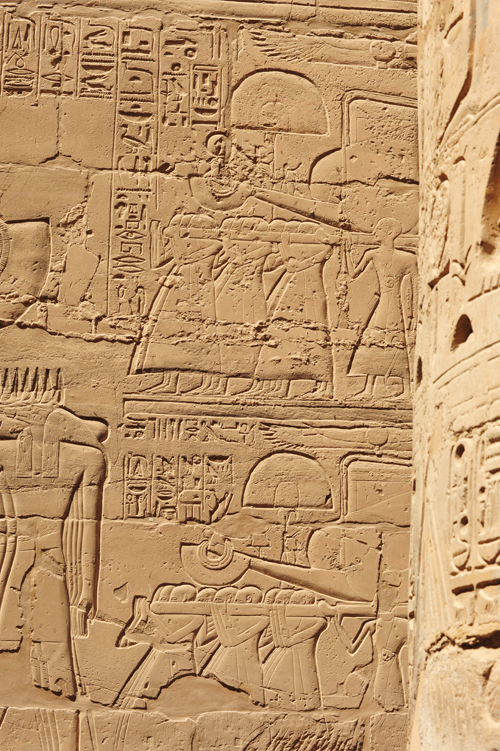 Plate 53 (B99-100) - Ramesses II censing the procession of barks of the Theban Triad followed by Sety I