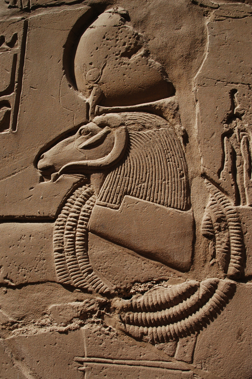 Plate 53 (B99-100) - Ramesses II censing the procession of barks of the Theban Triad followed by Sety I