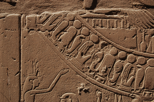 Plate 53 (B99-100) - Ramesses II censing the procession of barks of the Theban Triad followed by Sety I