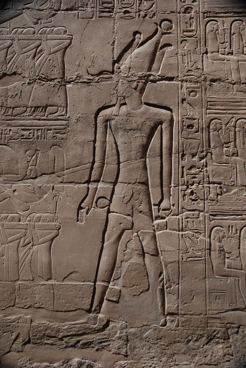 Plate 53 (B99-100) - Ramesses II censing the procession of barks of the Theban Triad followed by Sety I