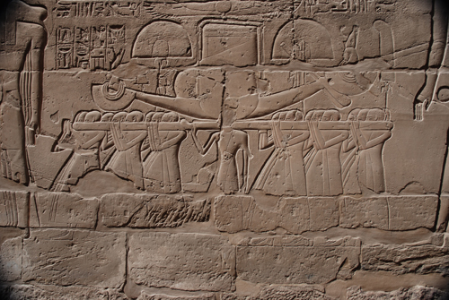 Plate 53 (B99-100) - Ramesses II censing the procession of barks of the Theban Triad followed by Sety I