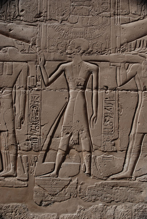 Plate 53 (B99-100) - Ramesses II censing the procession of barks of the Theban Triad followed by Sety I