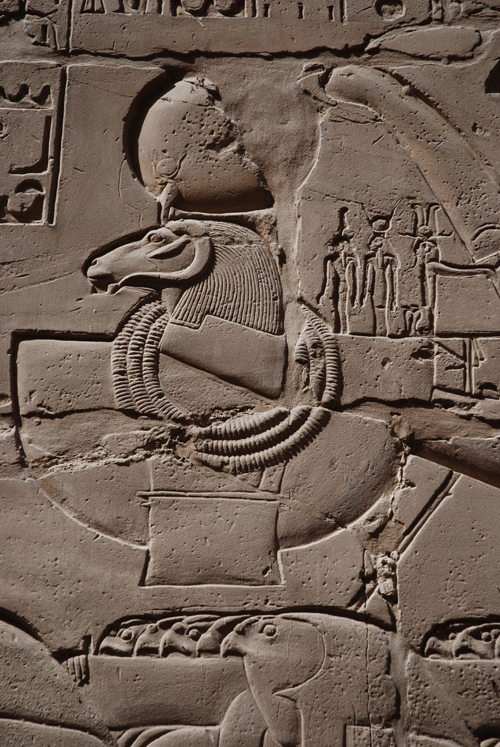 Plate 53 (B99-100) - Ramesses II censing the procession of barks of the Theban Triad followed by Sety I