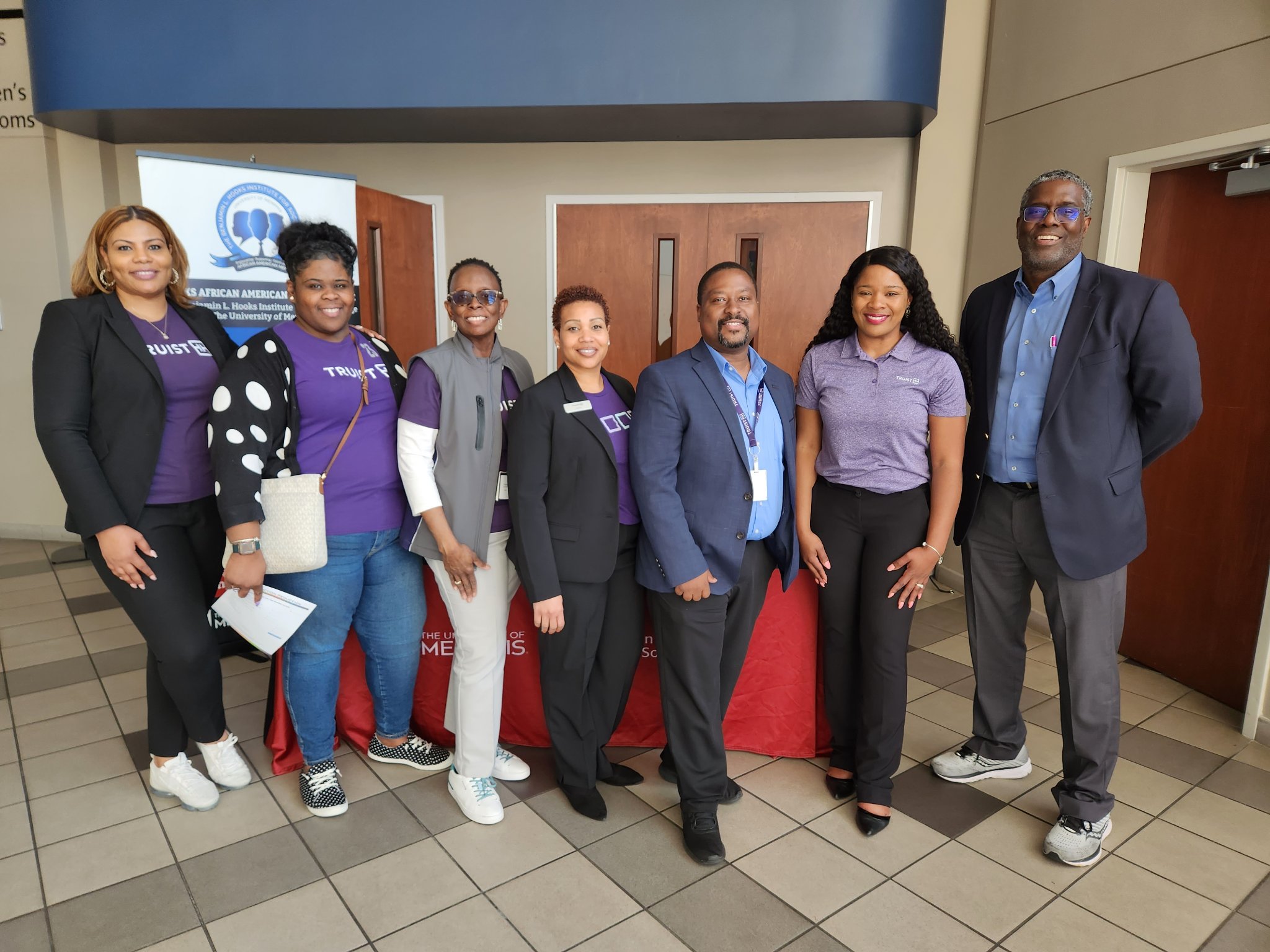 LtoR: Truist Teammates: Cheryl Edwards‐Gray, Precious Jackson, Angela Conner, Shelia Murden, Jesse Turner, Tyronza LeSueur‐Ellis, Sean Norris.