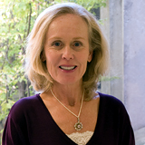 Angela Grant headshot