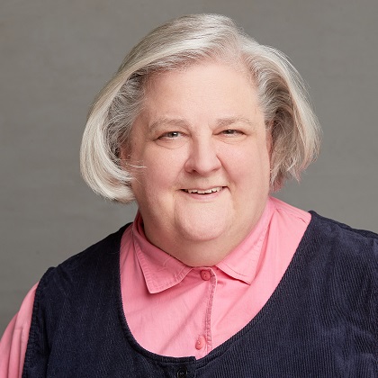 Stacey Bacopulos headshot