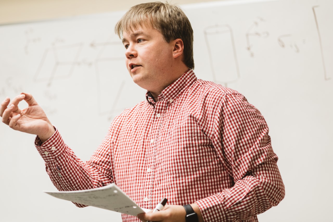 Dr. Mike Hore teaching polymer physics. Dr. Mike Hore teaching polymer physics.