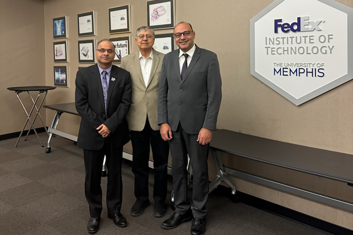 Dr. Jasbir Dhaliwal Vice President of Research (center), Professor Ashraf Elmetwally, Professor of Epidemiology, CPHHI, KSAU-HS (on right), and Dr. Ashish Joshi