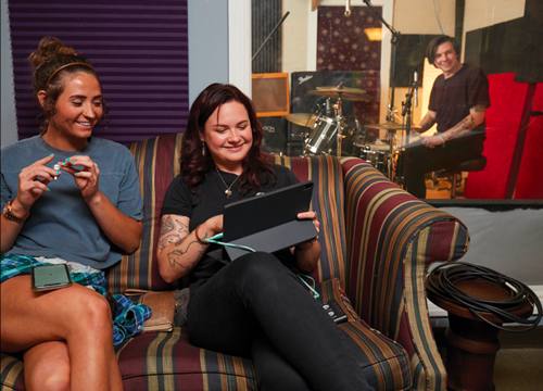 Lauren Pritchard with UofM Lambuth music students