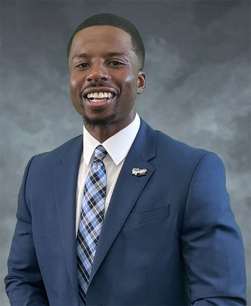 Staff Picture - Paris Carter